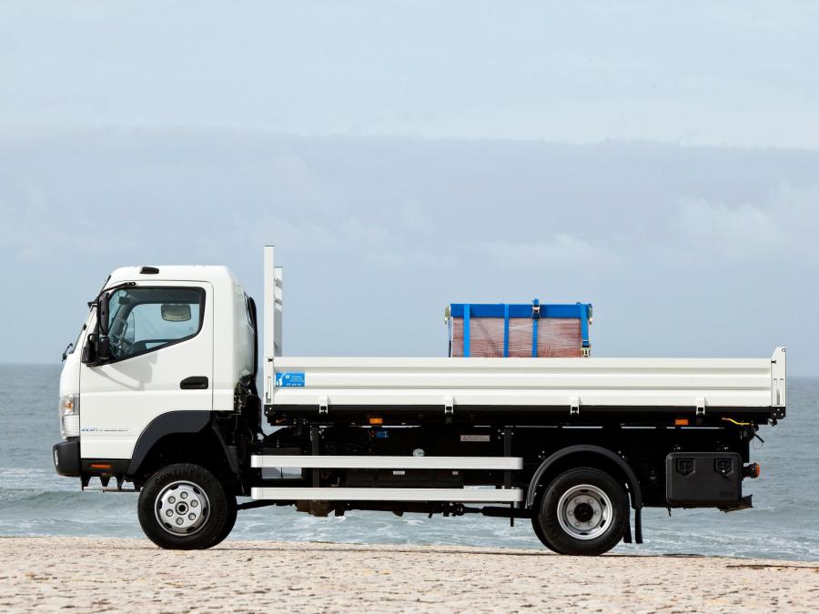  Mitsubishi Fuso Canter 6C18 2011 года  (фото 17 из 28)